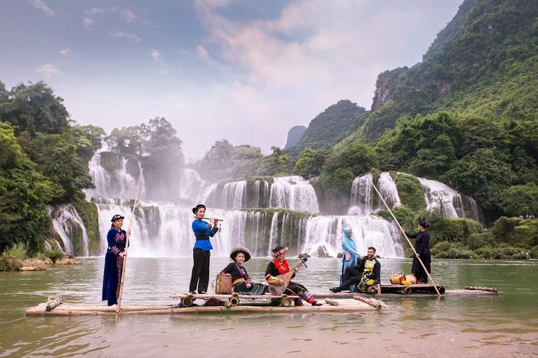 Tour Thác Bản Giốc – Pác Bó 2 Ngày 1 Đêm Từ Hà Nội