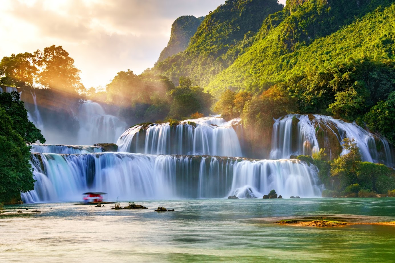 Tour Thác Bản Giốc – Pác Bó 2 Ngày 1 Đêm Từ Hà Nội