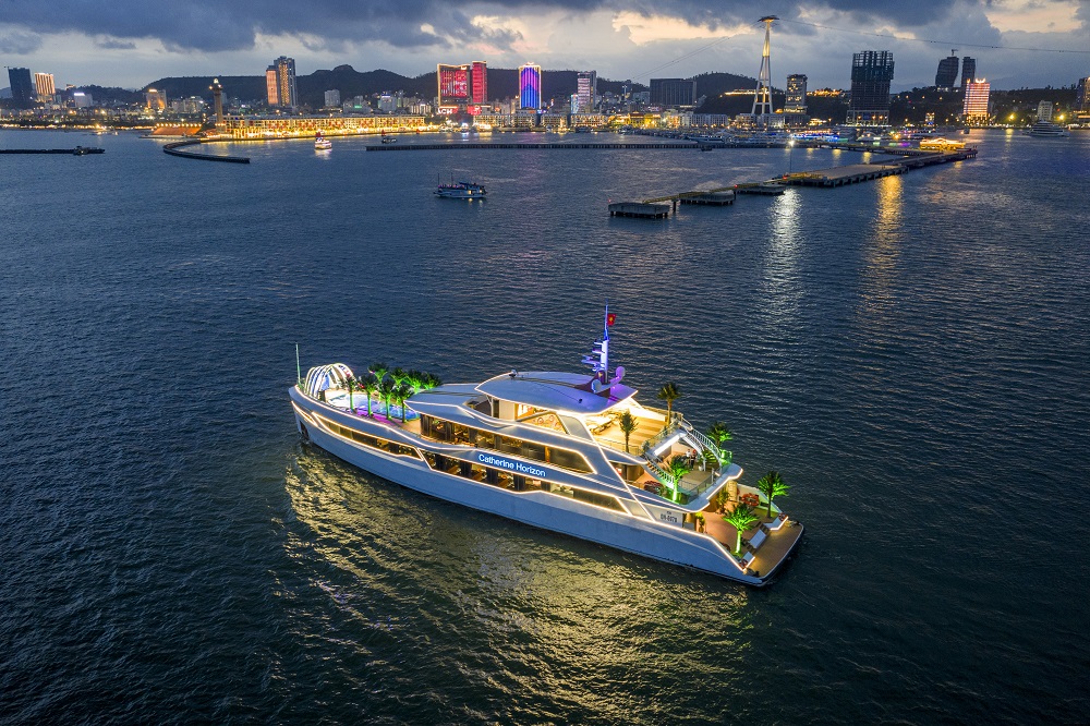 Catherine Cruises 1 Ngày – Tour Hạ Long Cao Cấp