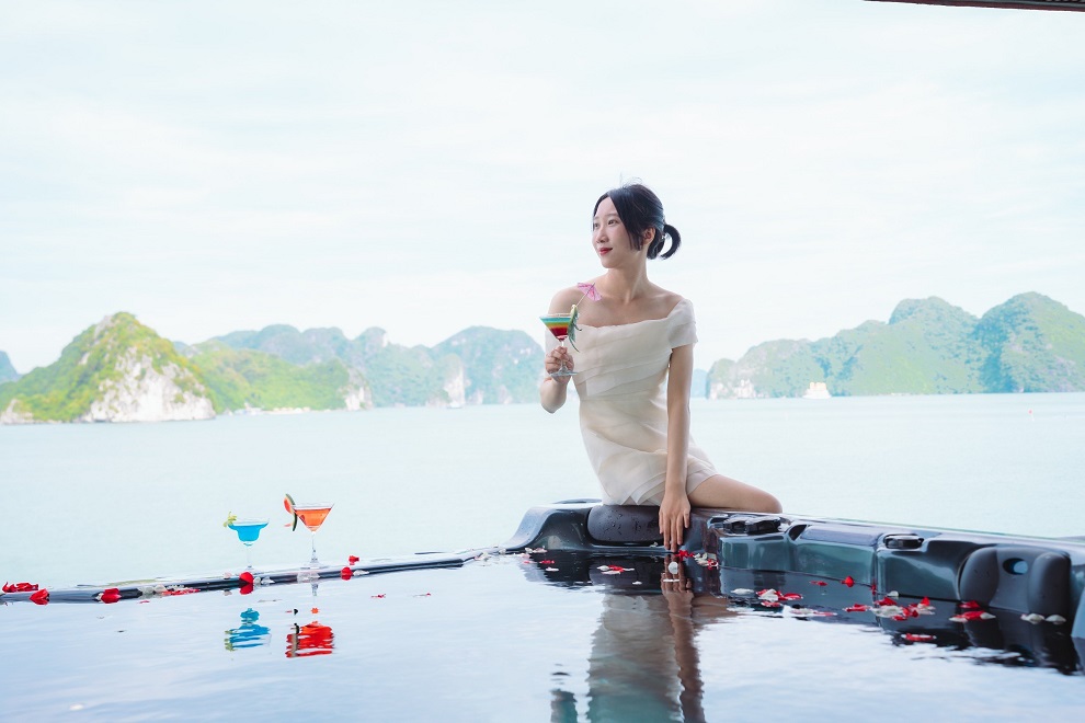 Tour Hạ Long 1 Ngày – Du Thuyền Alpolo Cruise