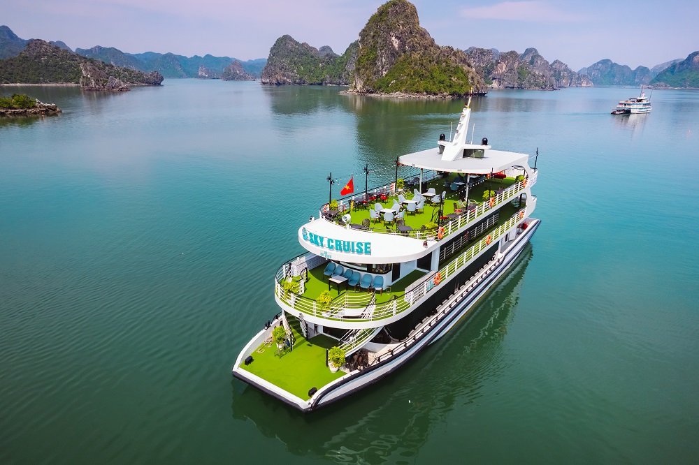 Tour Du Thuyền Sky Cruise Hạ Long 5 Sao 1 Ngày