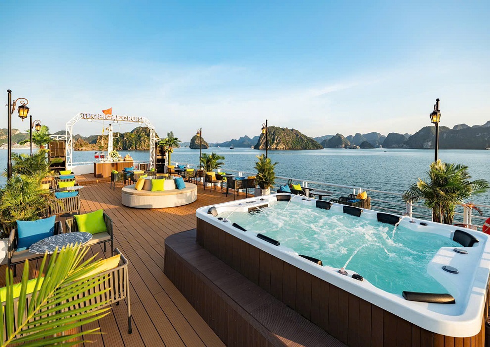 Du Thuyền Tropical Cruise 5 Sao | Tour Vịnh Lan Hạ 1 Ngày Cao Cấp