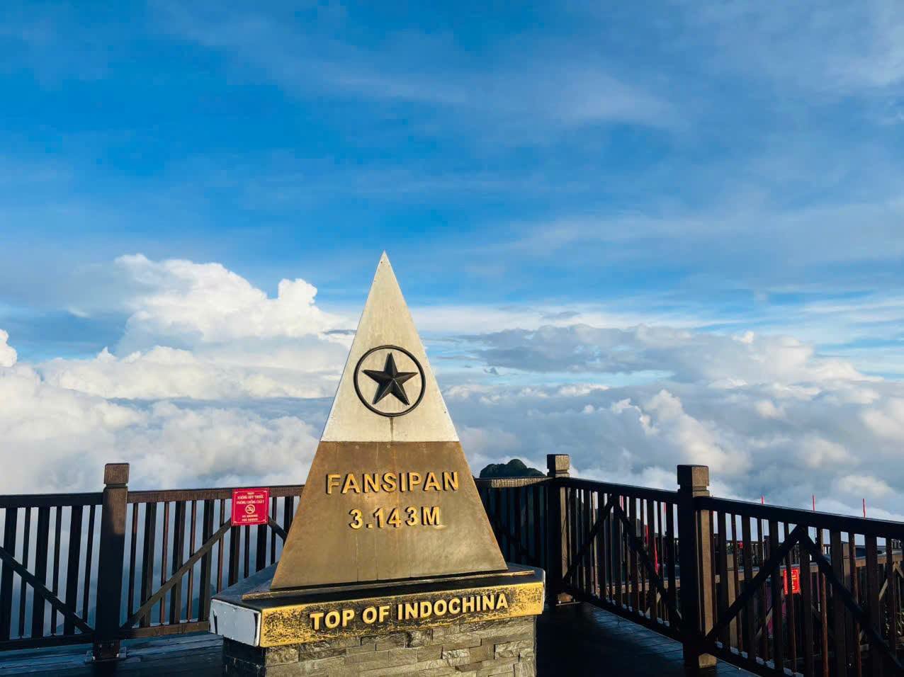 Tour Sapa 3 Ngày 2 Đêm – Cát Cát, Fansipan, Moana
