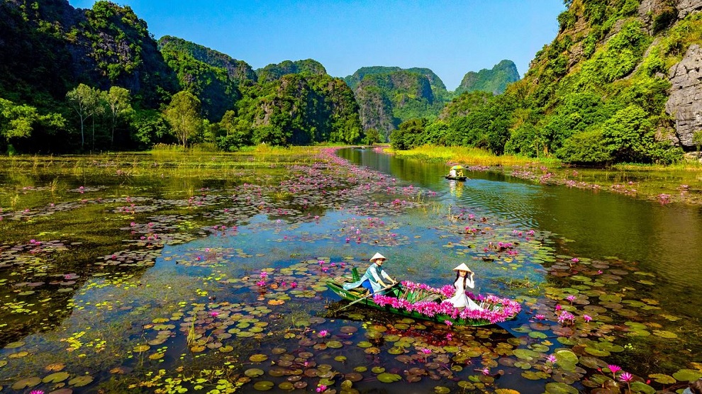 Tour Ninh Bình Hoa Lư – Tam Cốc 1 Ngày