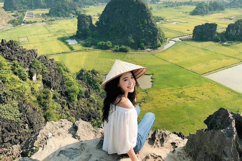 Tour Hoa Lư – Tam Cốc – Hang Múa 1 Ngày