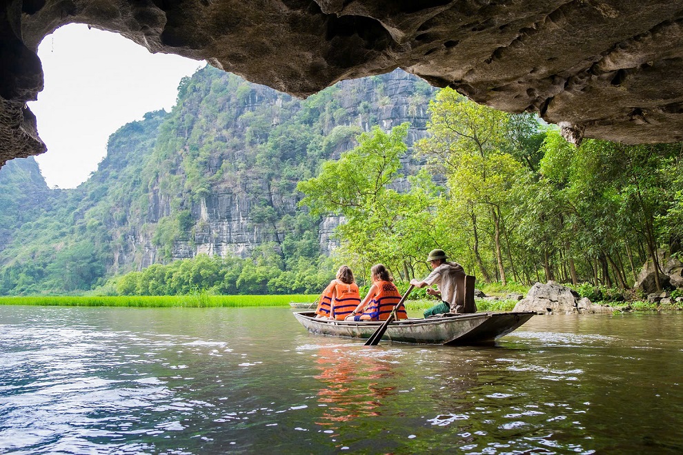 Tour Hoa Lư – Tam Cốc – Hang Múa 1 Ngày