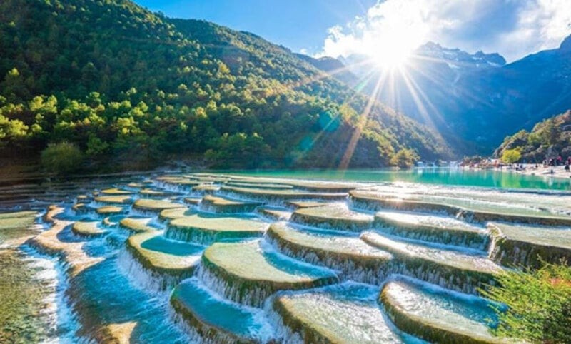 Tour Trung Quốc 6 Ngày 5 Đêm: Đại Lý – Shangrila – Lệ Giang – Côn Minh