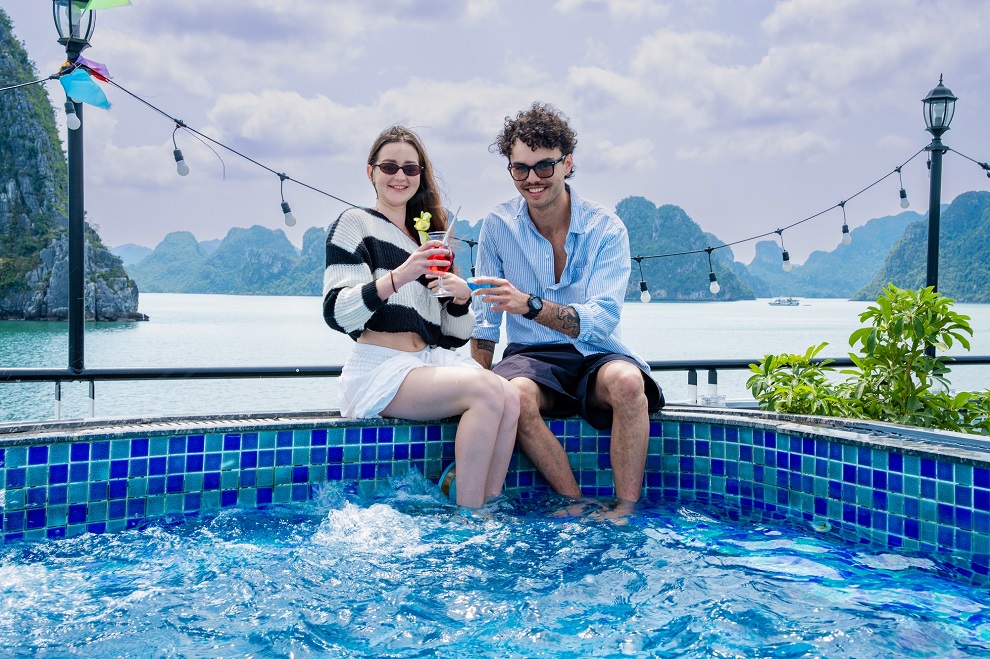 Tour Hạ Long 1 Ngày Cao Cấp – Sunlight Cruise
