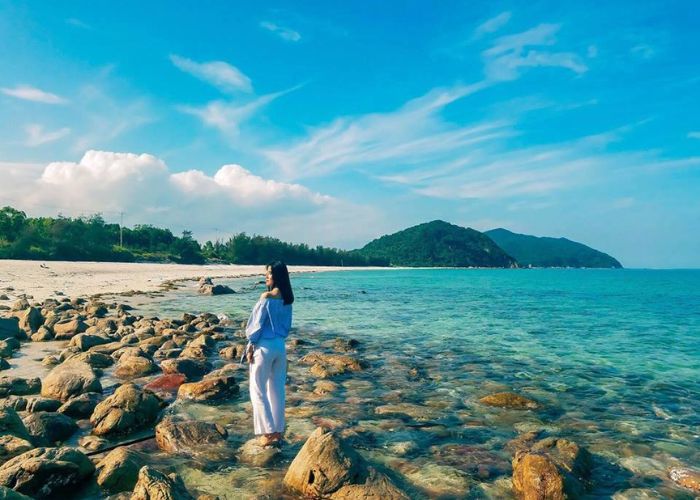 Tour Quan Lạn Minh Châu 3 Ngày 2 Đêm