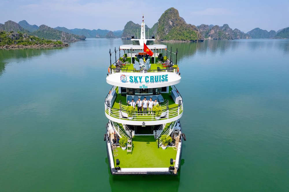 Tour Du Thuyền Sky Cruise Hạ Long 5 Sao 1 Ngày