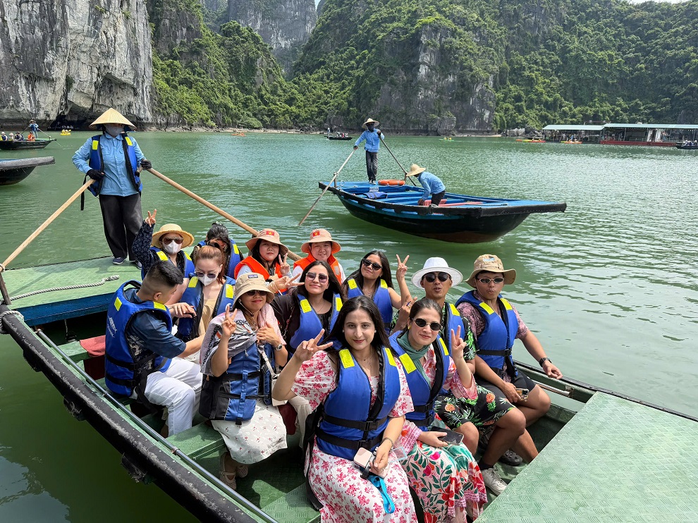 Tour Du Lịch Hạ Long 1 Ngày